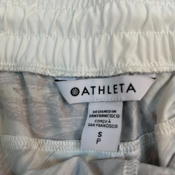Athleta Crossroads Short Sumi Marble Light Blue S NWT - Picture 4 of 10